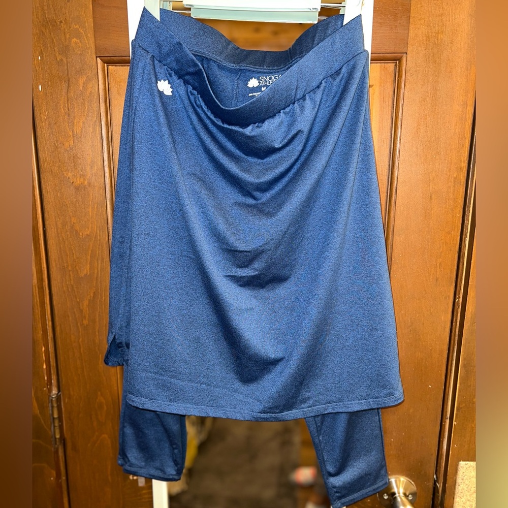 Snoga modest athletic skirt with leggings like new